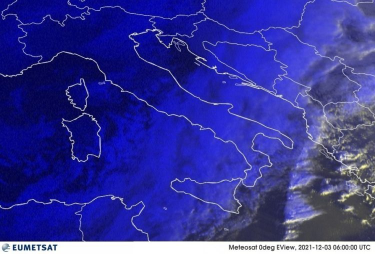 METEO AM, previsioni del tempo in Italia per il giorno 03/12/2021 METEO AM, previsioni del tempo in Italia per il giorno 03/12/2021