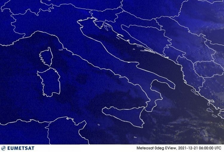 METEO AM, previsioni del tempo in Italia per il giorno 21/12/2021