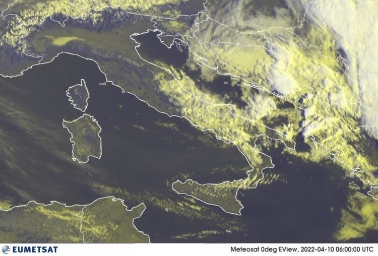 METEO AM, previsioni del tempo in Italia per il giorno 10/04/2022