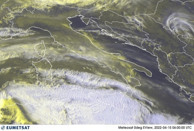 METEO AM, previsioni del tempo in Italia per il giorno 15/04/2022