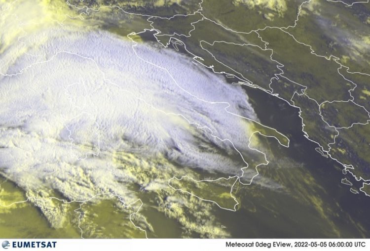 METEO AM, previsioni del tempo in Italia per il giorno 05/05/2022