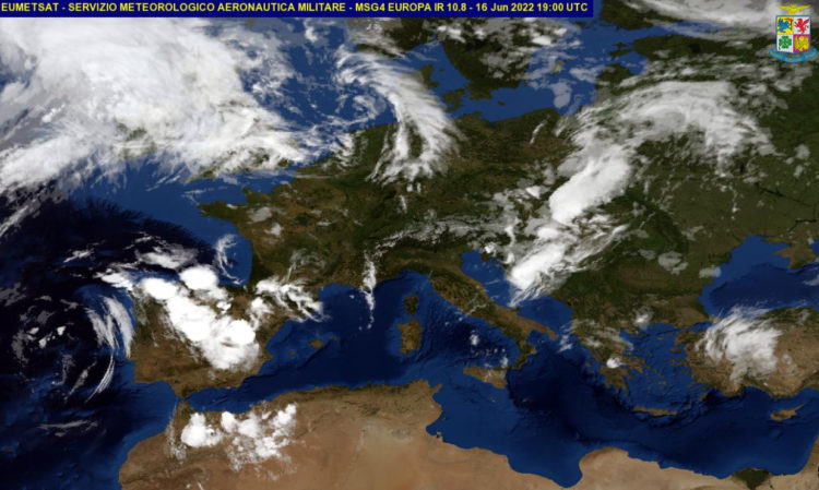 Meteo: giugno 2022 Aeronautica Militare. Previsioni Meteo: giugno 2022 Aeronautica Militare. Previsioni