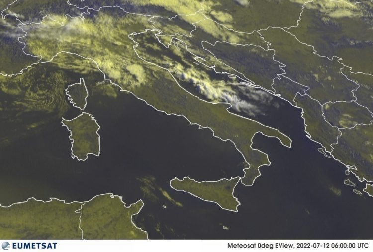 METEO AM, previsioni del tempo in Italia per il giorno 12/07/2022