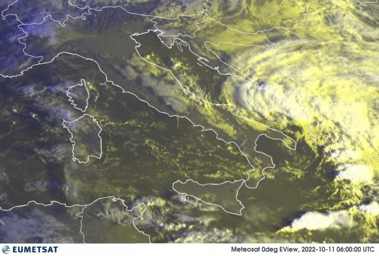 METEO AM, previsioni del tempo in Italia per il giorno 11/10/2022