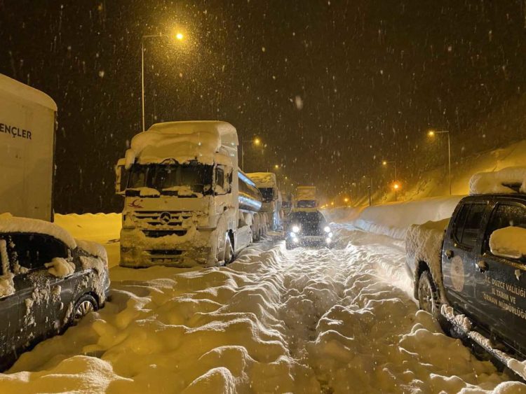 Meteo: gelo STILE 1985 in ARRIVO sul binario 1! Tra pochi giorni FORTE STRATWARMING Meteo: gelo STILE 1985 in ARRIVO sul binario 1! Tra pochi giorni FORTE STRATWARMING