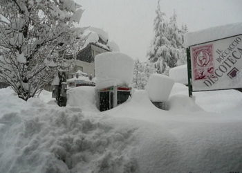 Meteo, si PREPARA un DICEMBRE 2022 STORICO. Il 1985 sarà un LONTANO RICORDO. Ecco la NEVE DEL SECOLO!