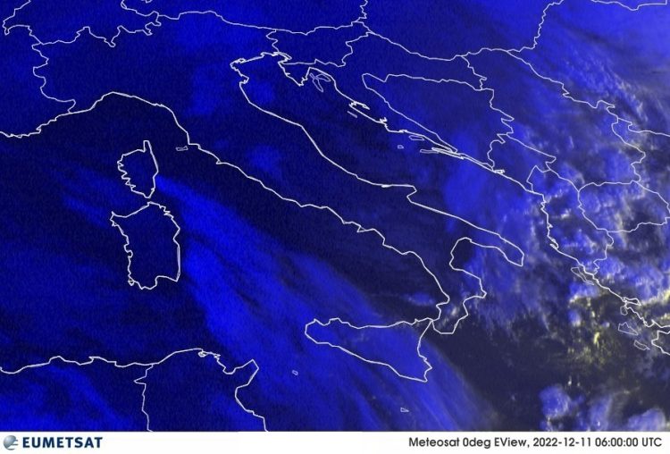 METEO AM, previsioni del tempo in Italia per il giorno 11/12/2022