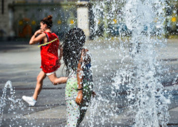 Meteo di Natale 2022: anticiclone SBRANA inverno? Forse 34 GRADI IN SICILIA. SI VA AL MARE??