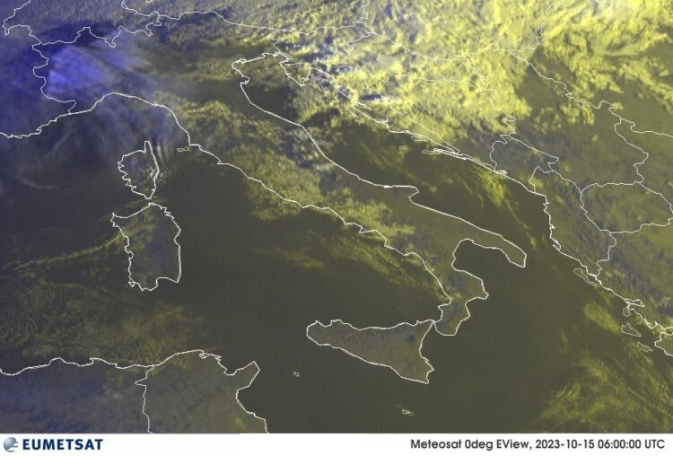 METEO AM, previsioni del tempo in Italia per il giorno 15/10/2023
