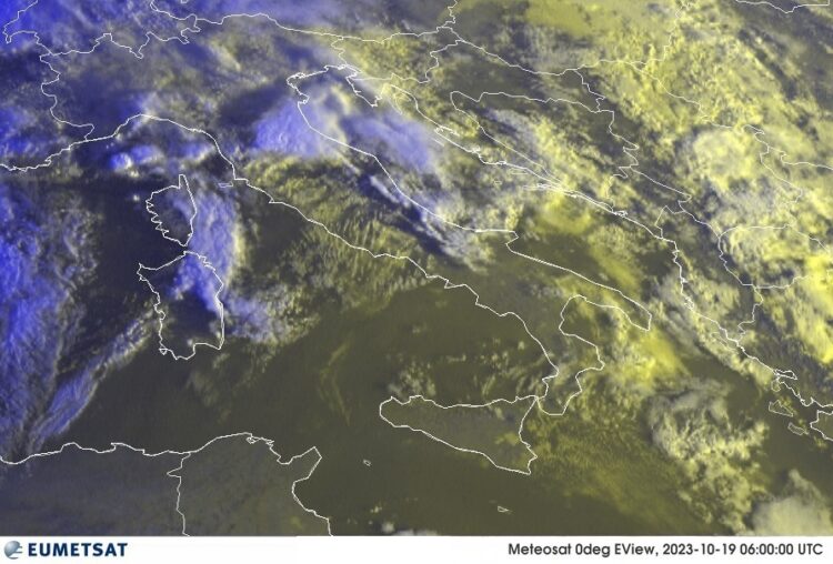 METEO AM, previsioni del tempo in Italia per il giorno 19/10/2023 METEO AM, previsioni del tempo in Italia per il giorno 19/10/2023