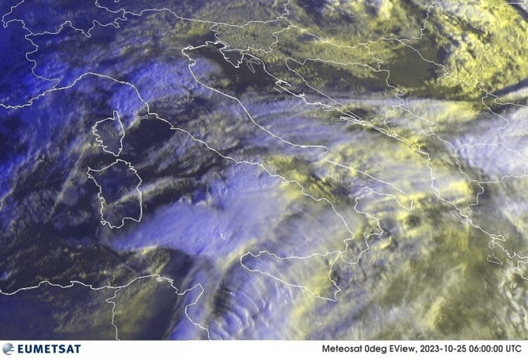 METEO AM, previsioni del tempo in Italia per il giorno 25/10/2023