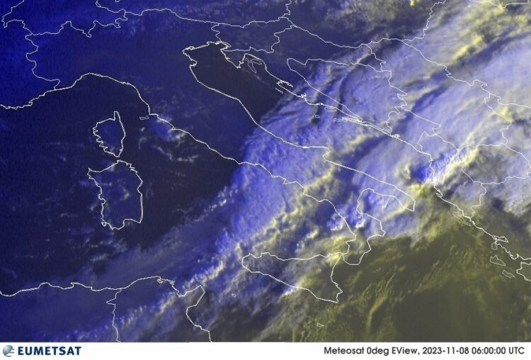 METEO AM, previsioni del tempo in Italia per il giorno 08/11/2023