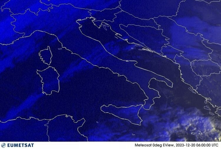 METEO AM, previsioni del tempo in Italia per il giorno 20/12/2023 METEO AM, previsioni del tempo in Italia per il giorno 20/12/2023