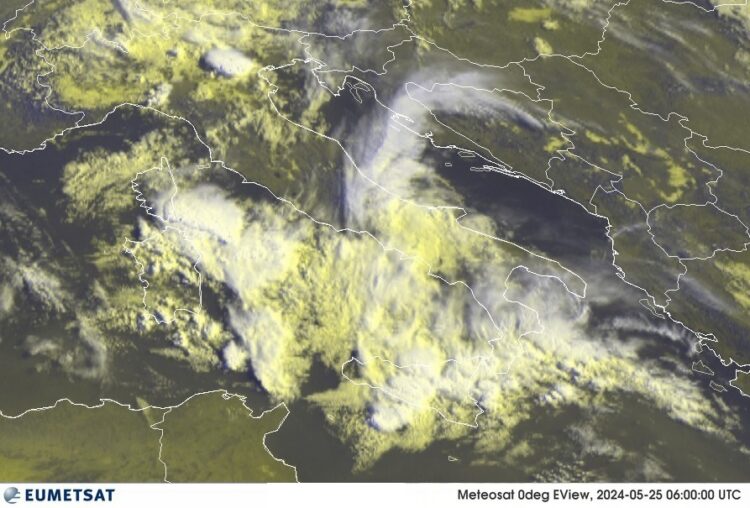 METEO AM, previsioni del tempo in Italia per il giorno 25/05/2024