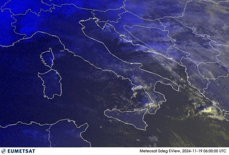 METEO AM, previsioni del tempo in Italia per il giorno 19/11/2024 METEO AM, previsioni del tempo in Italia per il giorno 19/11/2024