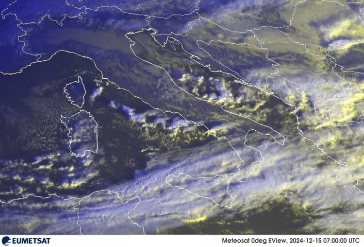 Previsioni del tempo in Italia per OGGI (15/12/2024) Previsioni del tempo in Italia per OGGI (15/12/2024)
