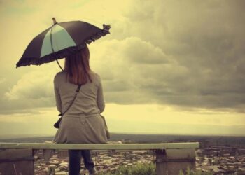 Meteo 25 Aprile e Primo Maggio: ombrello o costume? Le previsioni e la tendenza a lungo termine