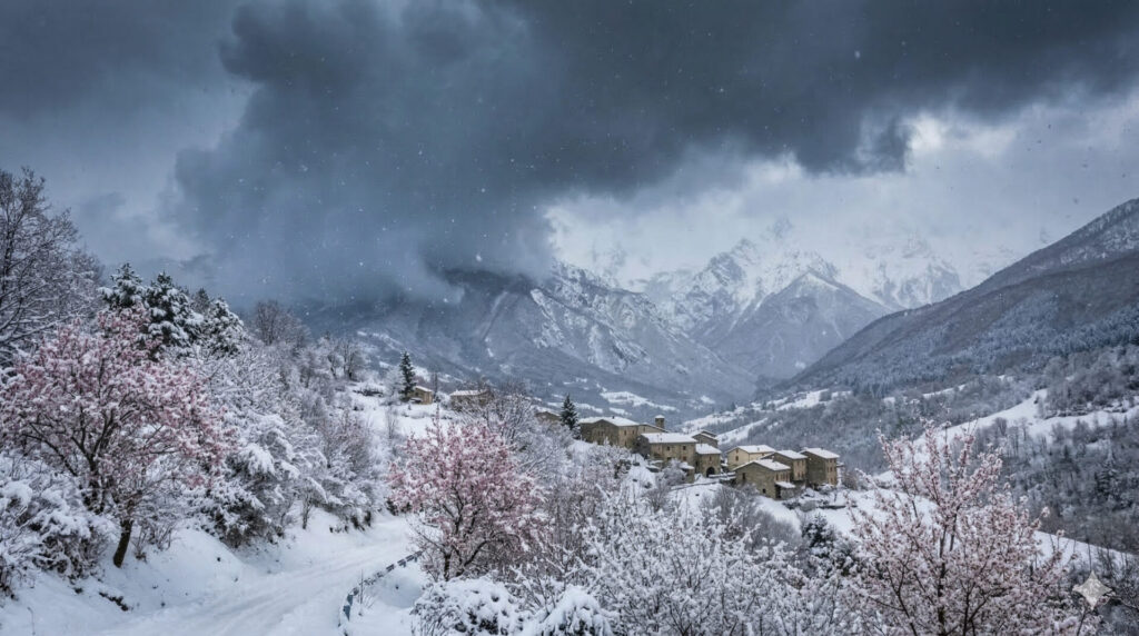 Colpo di coda dell’inverno: aria fredda e neve a bassa quota a metà settimana