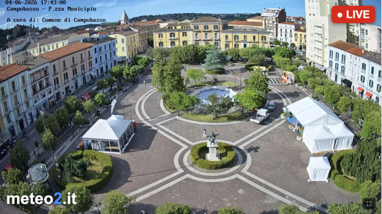 Webcam Campobasso Piazza Municipio HD: torna online la diretta live dal cuore della città